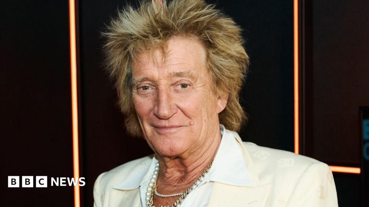 Rod Stewart calls off US tour after 'routine' heart procedure