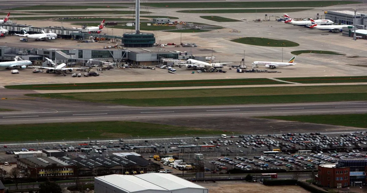 Major Heathrow traffic issues as fire in car park closes tunnel with M25 still blocked