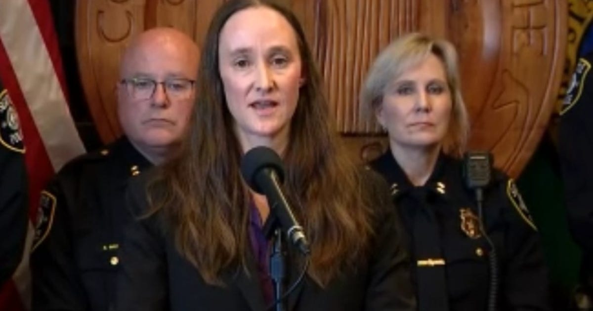 Seattle mayor slams former Chief Barnes over search for successor