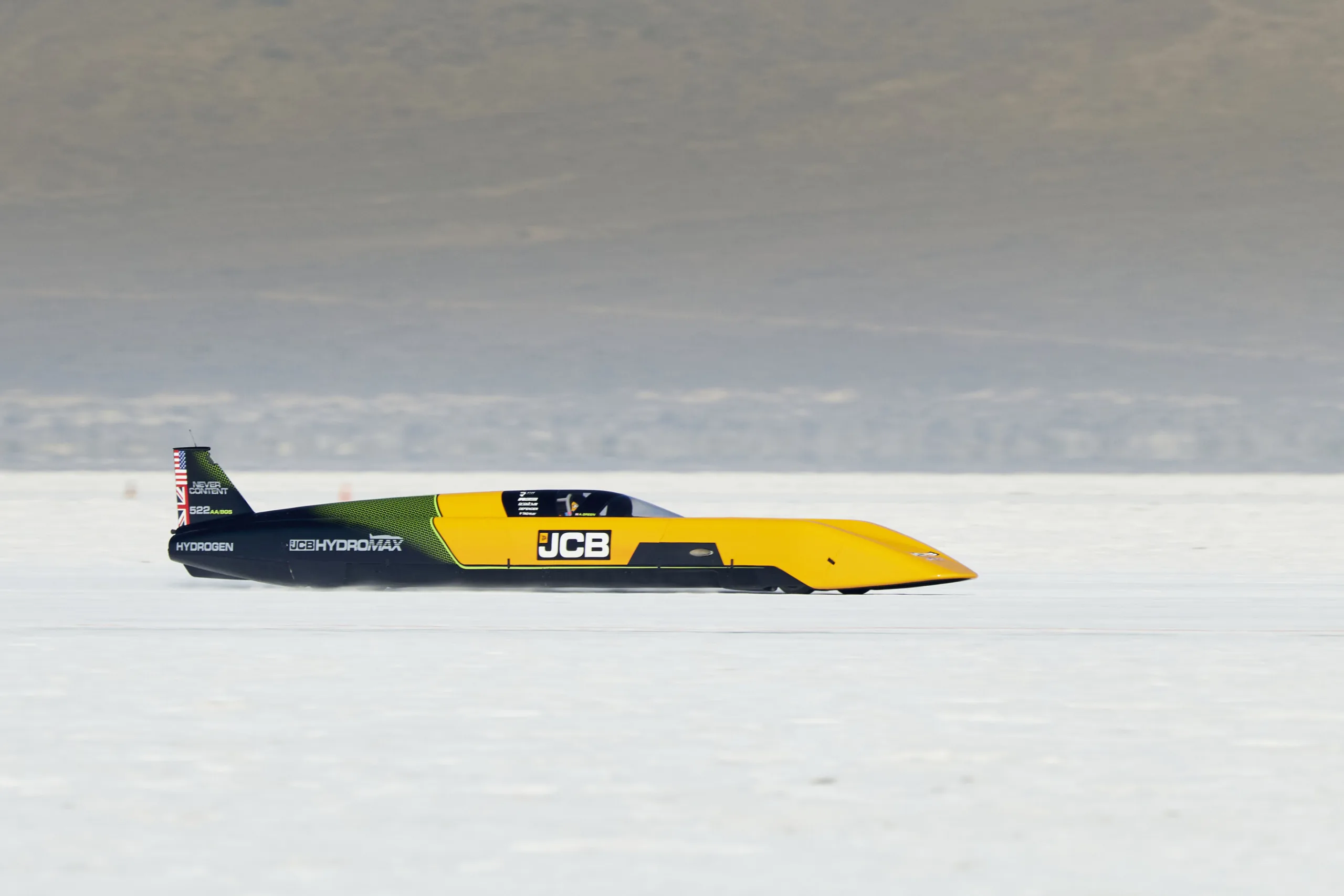 Recording 368.347mph – JCB Hydromax Smashes Speed Record