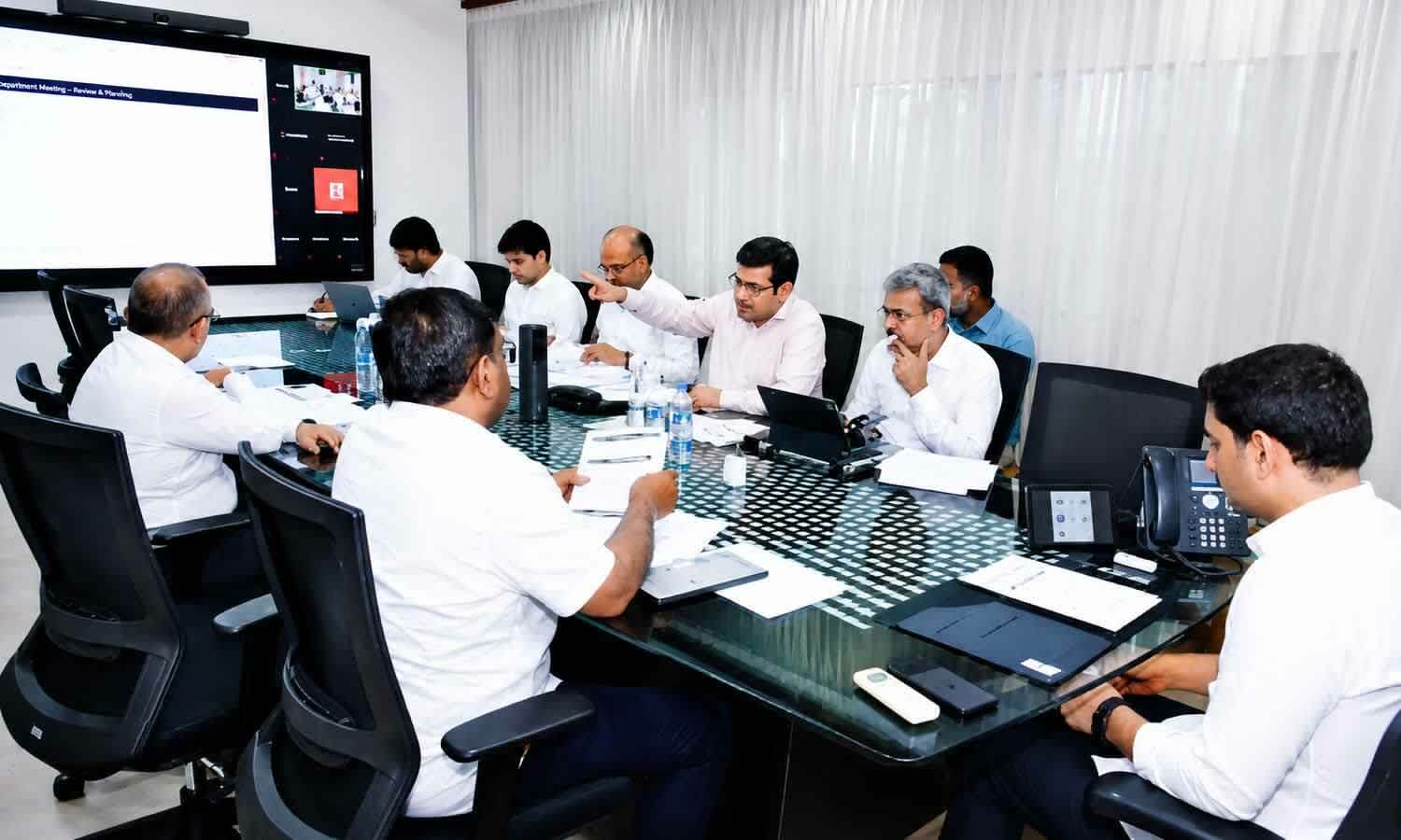 Job Calendar Notifications: Lokesh sets October 15 deadline