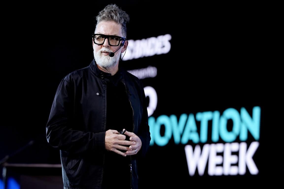 Adapt or Obsolete: Neil Redding Pushes Leadership Shift in AI Era at Rio Innovation Week