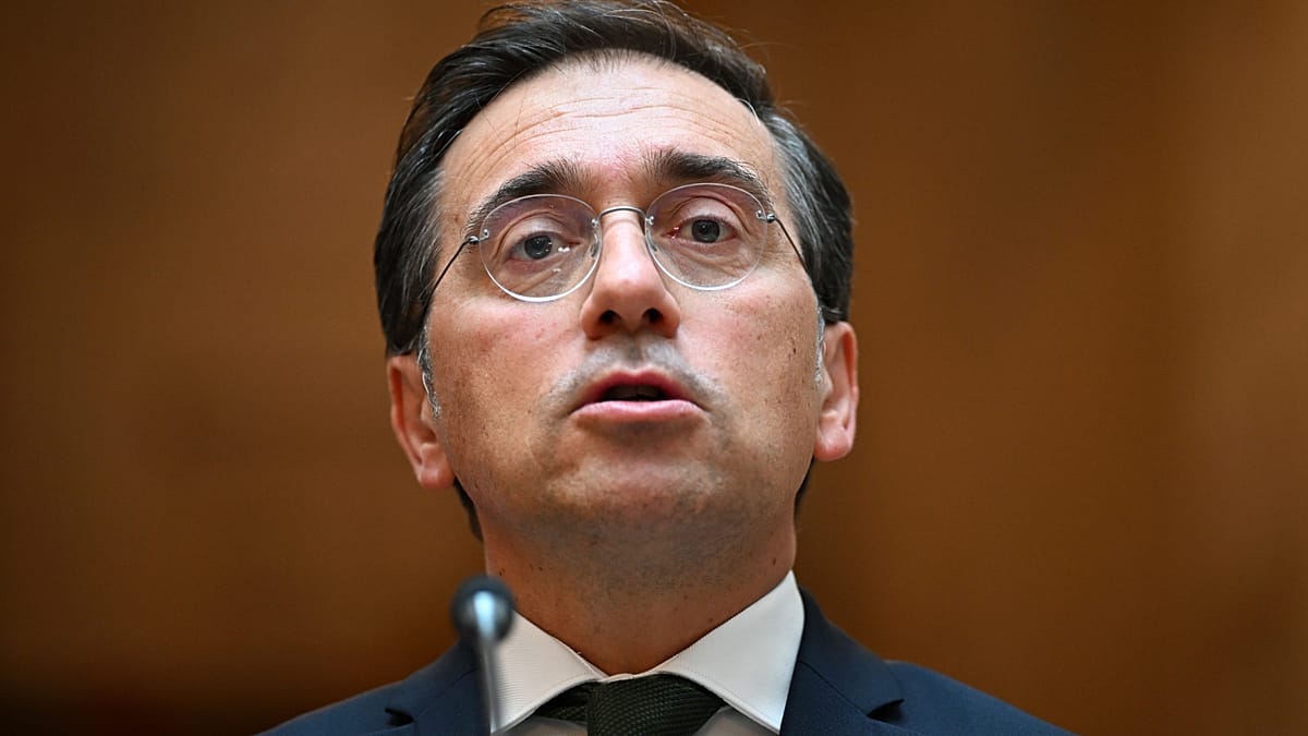 Albares da un espaldarazo a Marruecos por Ceuta y acusa a Italia de explotar la crisis migratoria