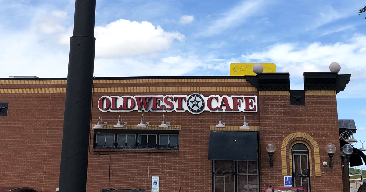 The Biscuits And Gravy At This Diner In Texas Is So Good, It’s Worth The Road Trip