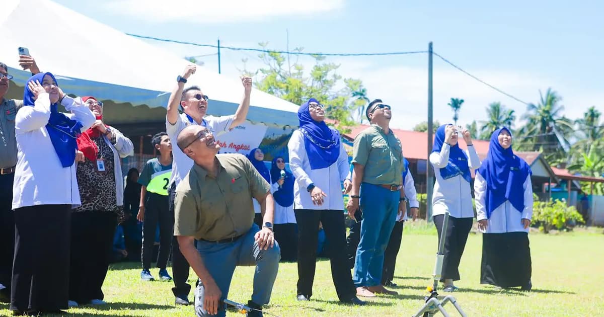 SD Guthrie uplifts schools in plantation communities via Sekolah Angkat Madani initiative
