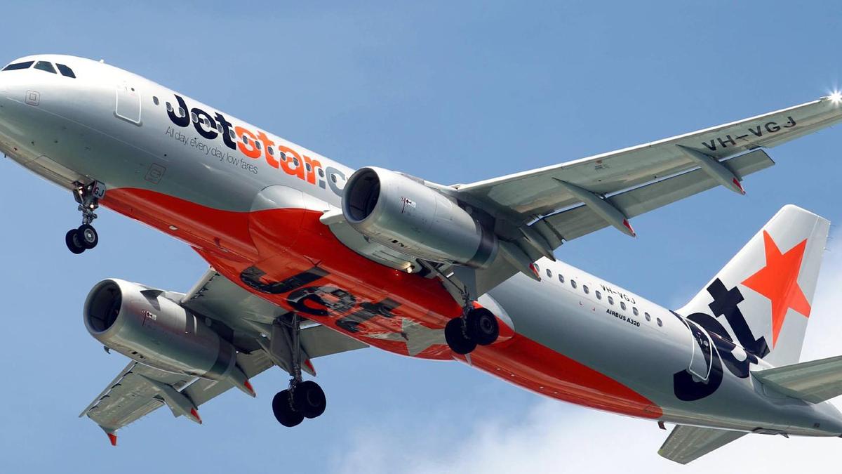 Jetstar to charge passengers up to $52 for using overhead lockers for carry-on bags