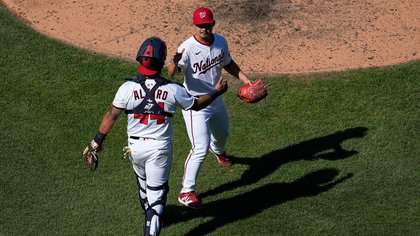 How should the Nationals manage the catcher position for the rest of the 2025 season?