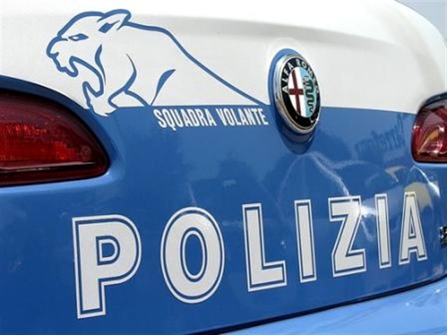 Taranto, accusa: rapina al supermercato, due arresti Polizia
