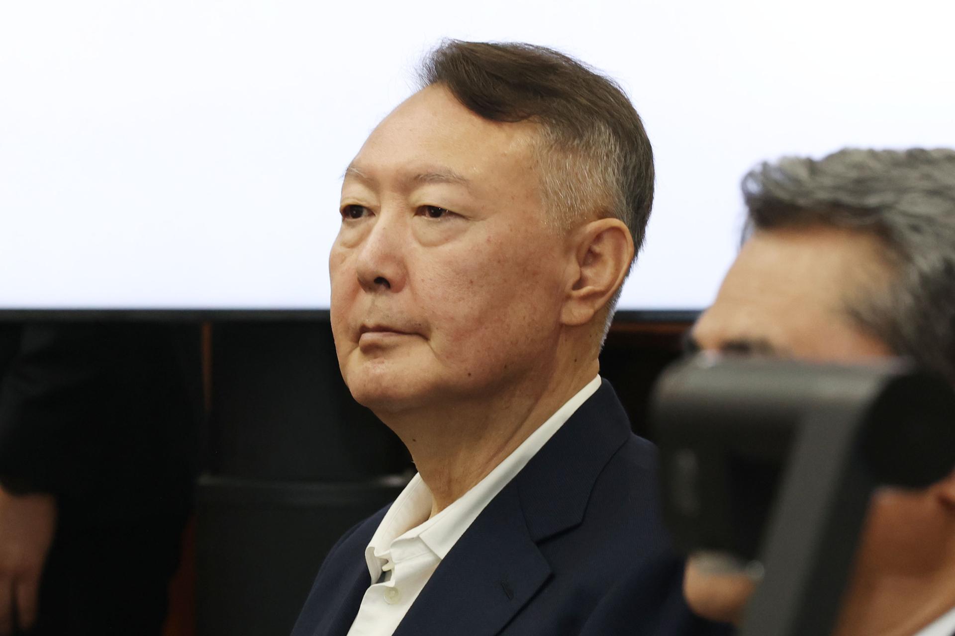 Court rejects ex-President Yoon's request for bail
