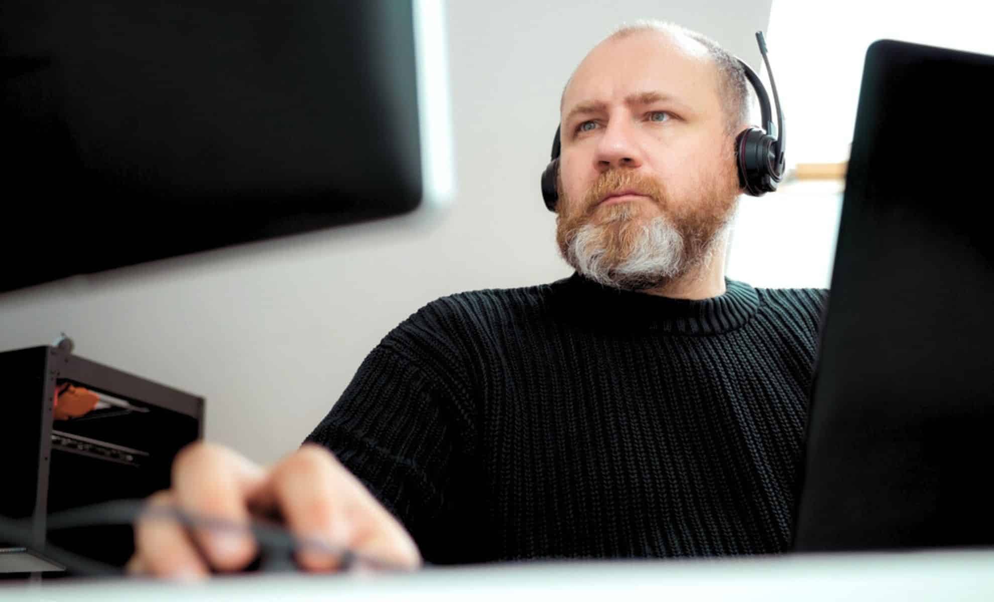 Comment on When This Company Wanted to Introduce a Four-Day Week, They Found Out One Employee Was Secretly Working Two Jobs at Once by Nicolas Robert