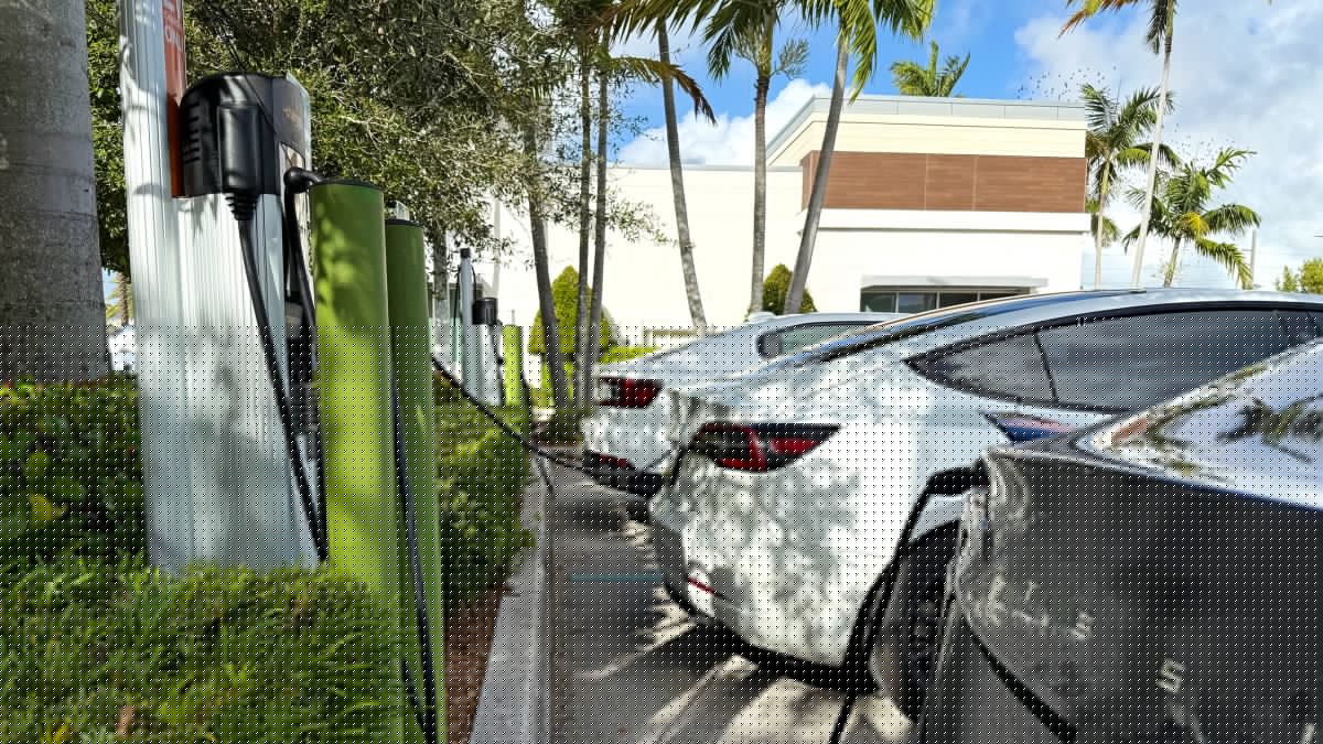 Florida Says $200M Fund for EV Chargers Is ‘Waste’ to Taxpayers, Should Go to Flying Taxis Instead: TDS
