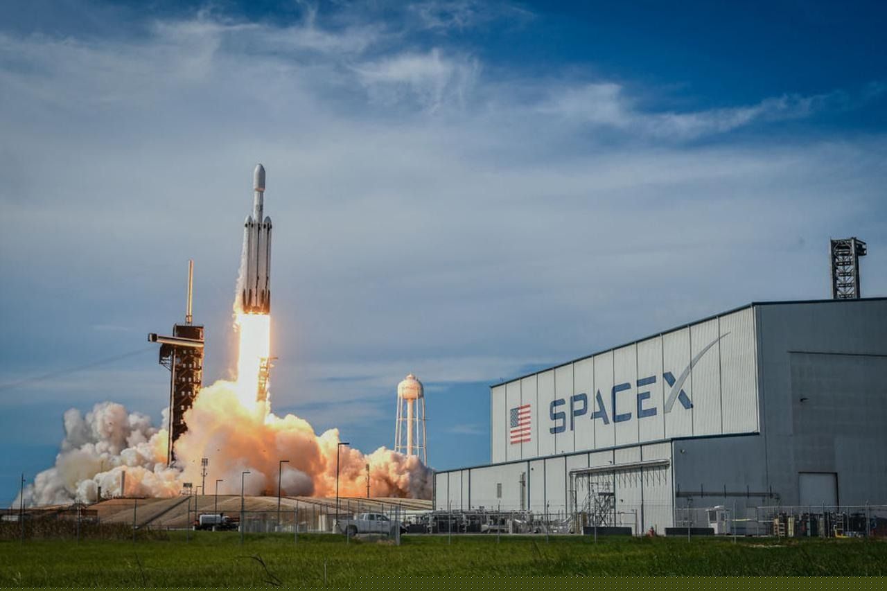 SpaceX reported quarterly losses after its IPO