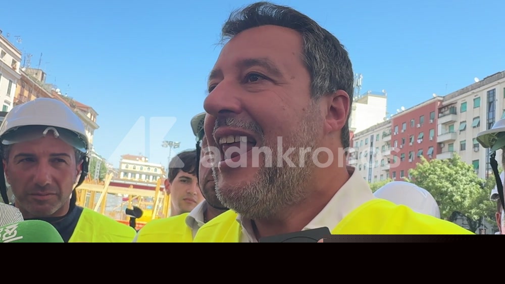 Salvini: "Su Schengen vediamo dopo Ferragosto, boe di Sanchez sono ridicole"