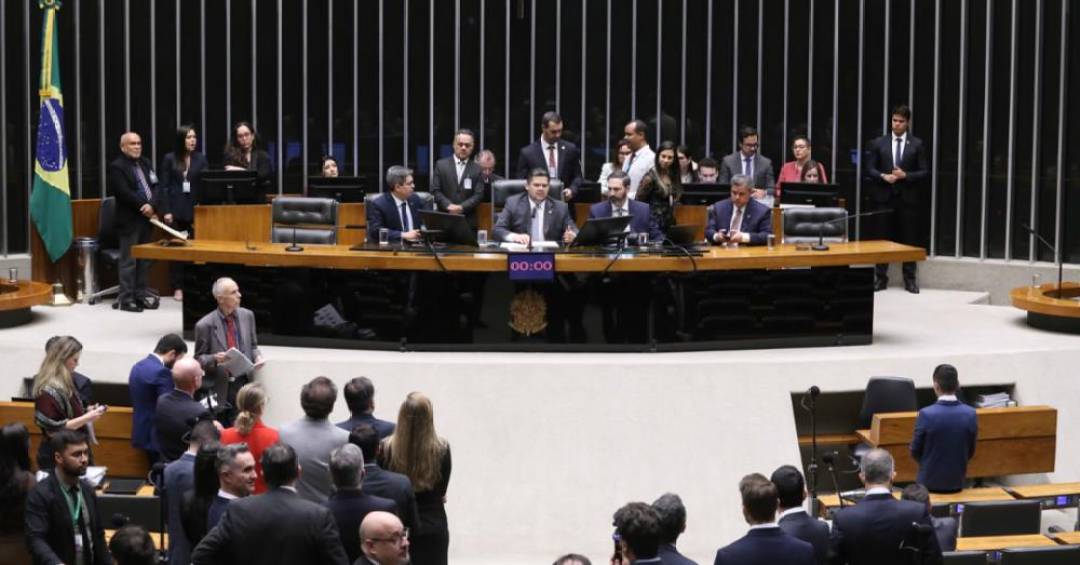 Nem governo, nem Congresso: veja quais instituições conquistam a confiança dos brasileiros