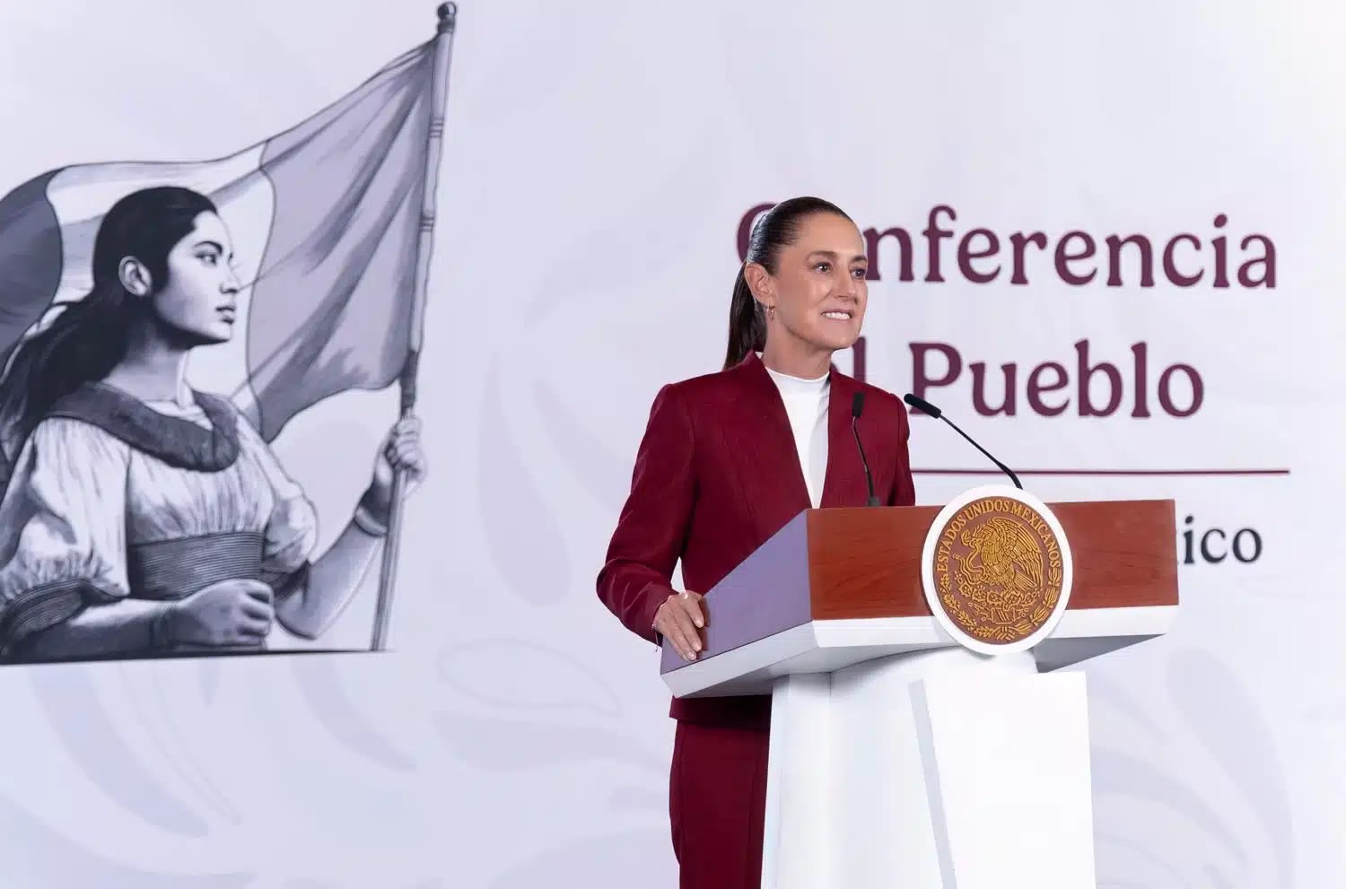 Sheinbaum impulsa código de ética para garantizar audiencias en medios