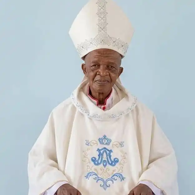 - Mgr Francis Teke Lysinge : le premier évêque de Mamfe est mort