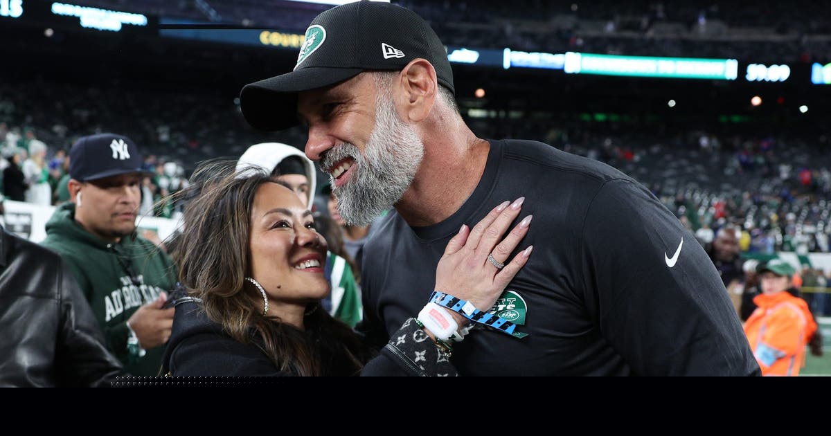 Atlanta Falcons defensive coordinator Jeff Ulbrich loses wife Cristina to cancer