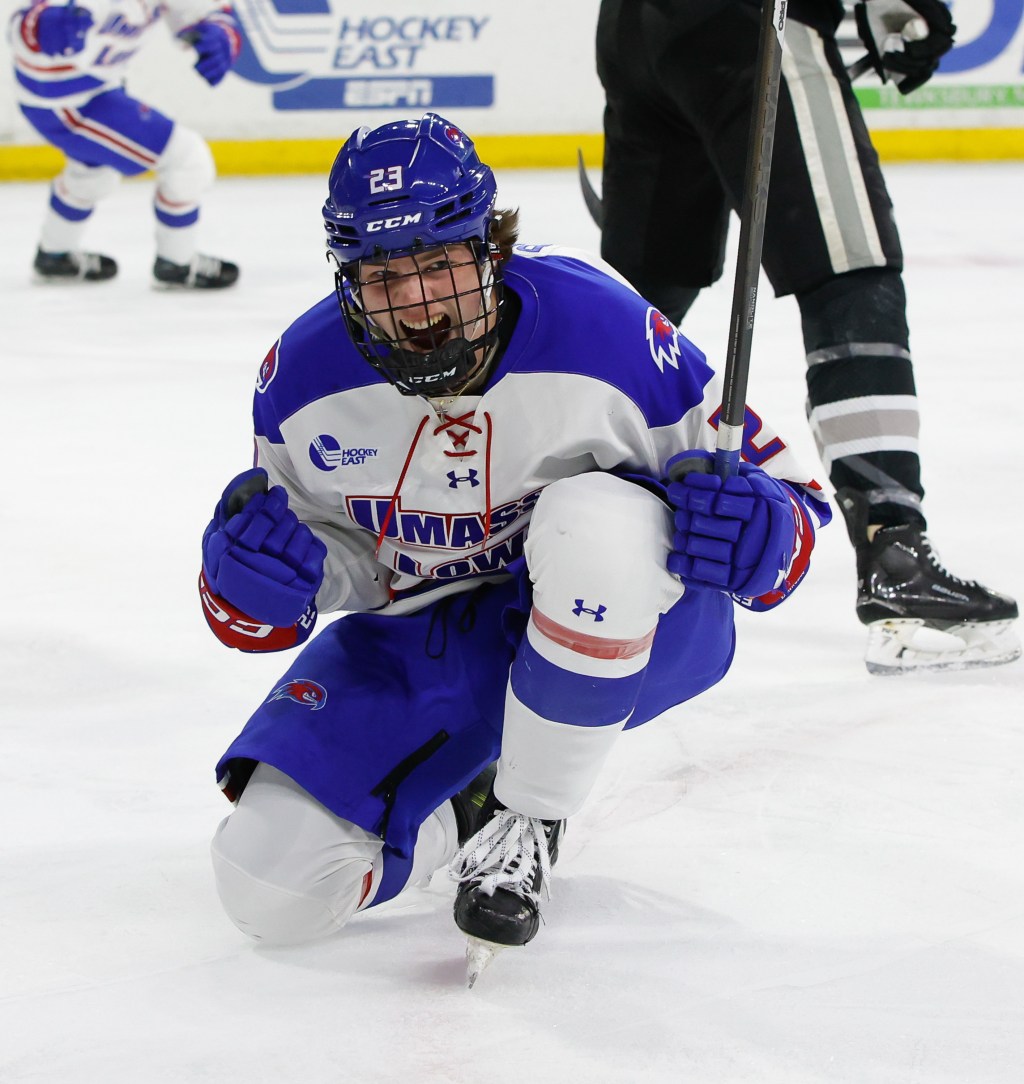 UMass Lowell to open 2025-26 hockey season by hosting Merrimack