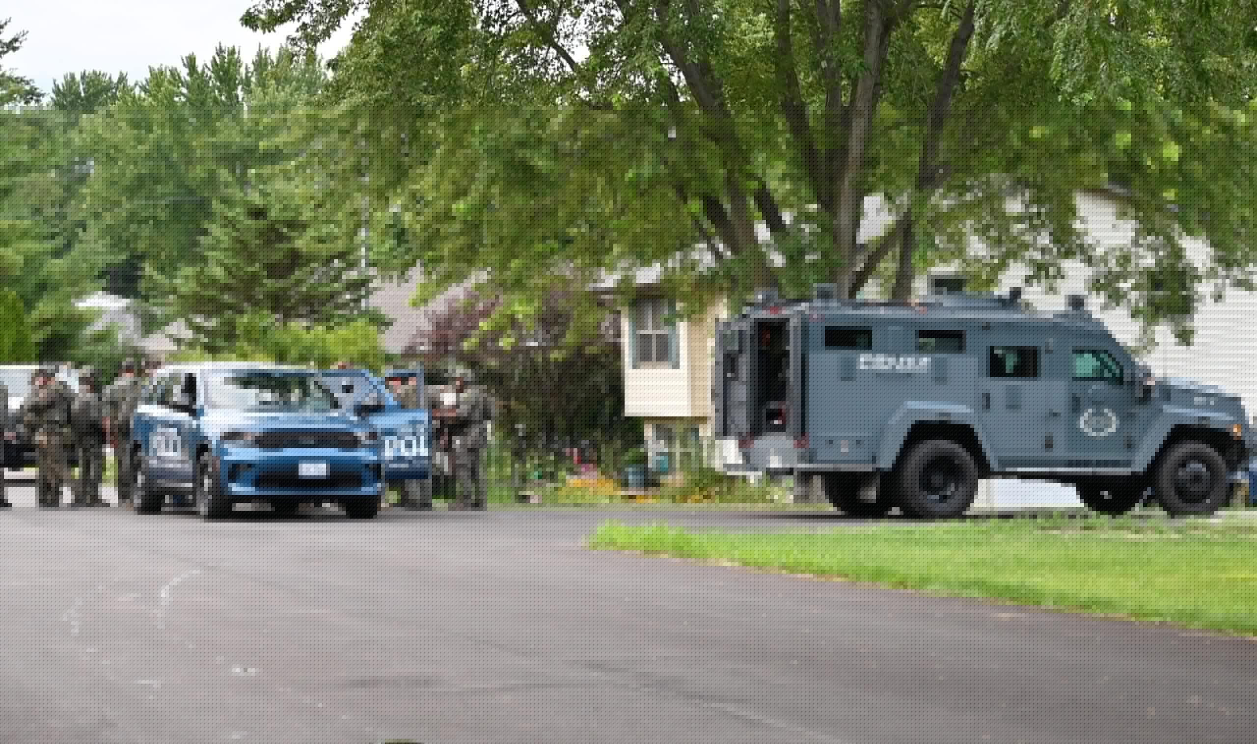 Gunman charged with firing numerous shots and falsely reporting mother’s murder, leading to SWAT standoff in McHenry