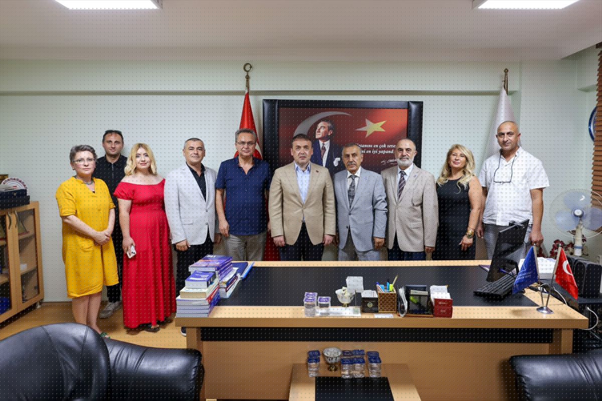 Vali Sözer, Bilecik SMMMO'yu Ziyaret Etti