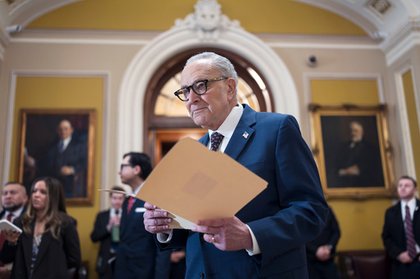 Democrats and White House reach deal to avert shutdown and fund Homeland Security for now