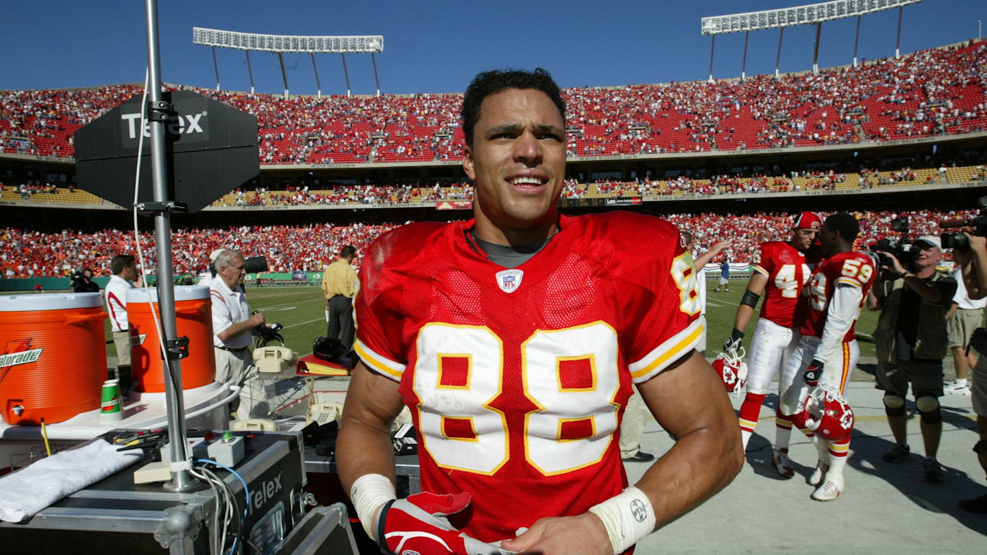 Tony Gonzalez explains what separates Super Bowl teams from everyone else
