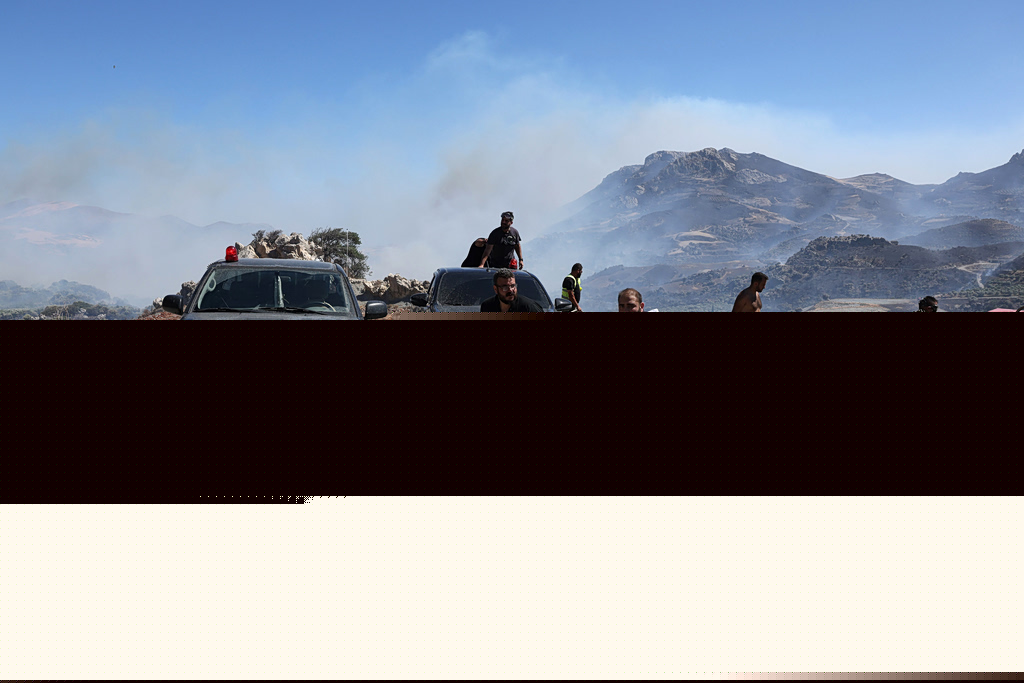 Crete Fires Rage as Greece Battles Multiple Fire Fronts