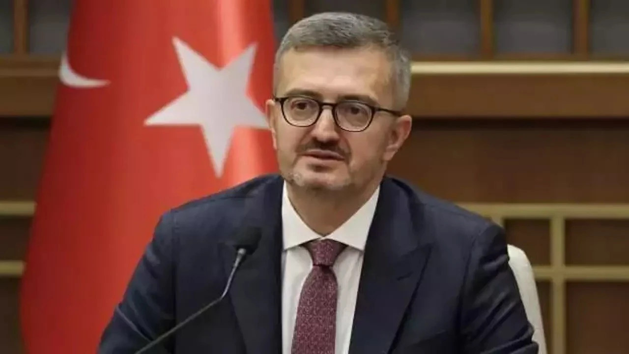 İletişim Başkanı Duran: Suçu özendirecek içeriklerin yayınlanmasını ve yayılmasını engellemek hepimizin görevidir