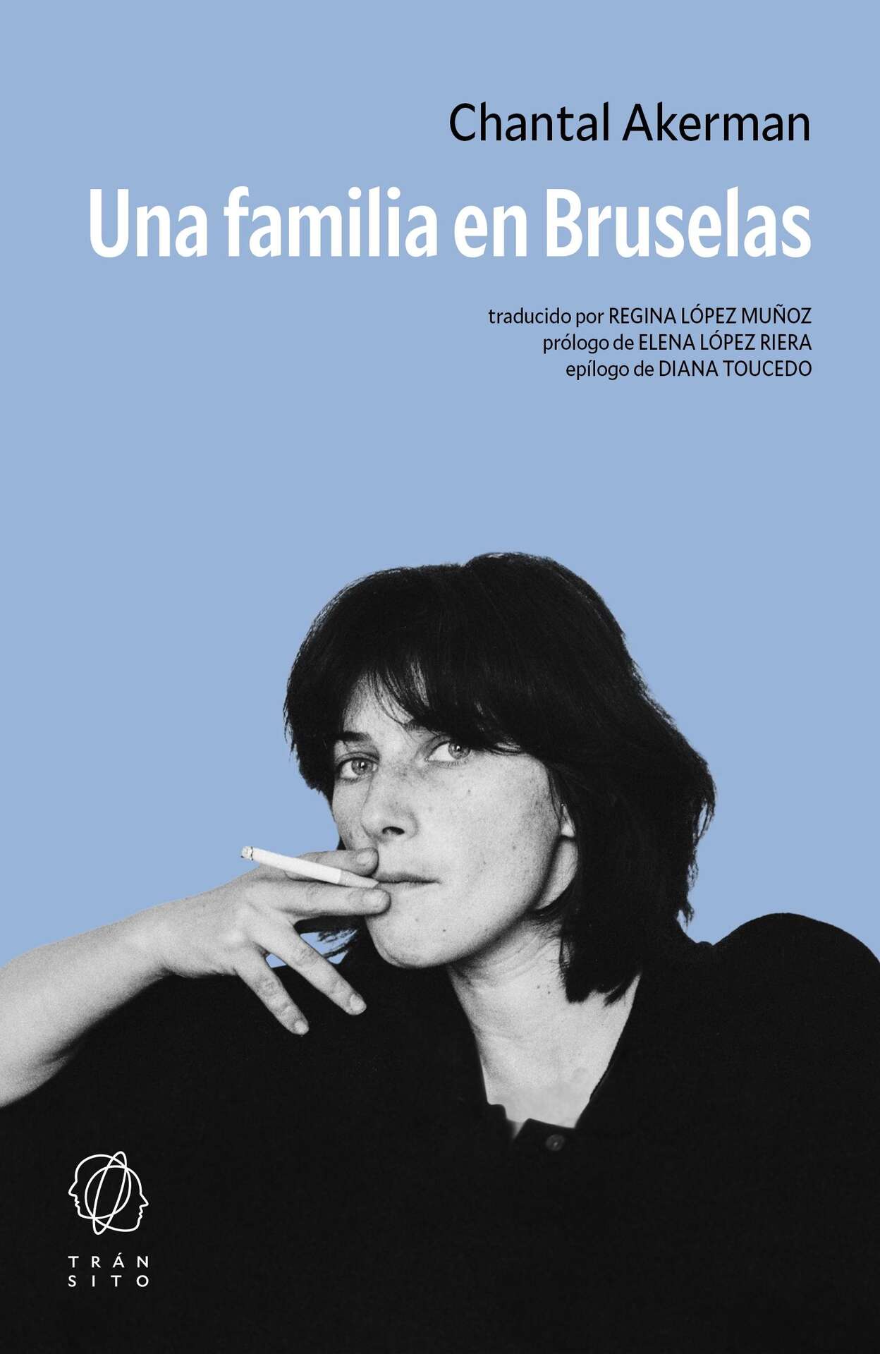 El declive de los interiores en Una familia en Bruselas de Chantal Akerman