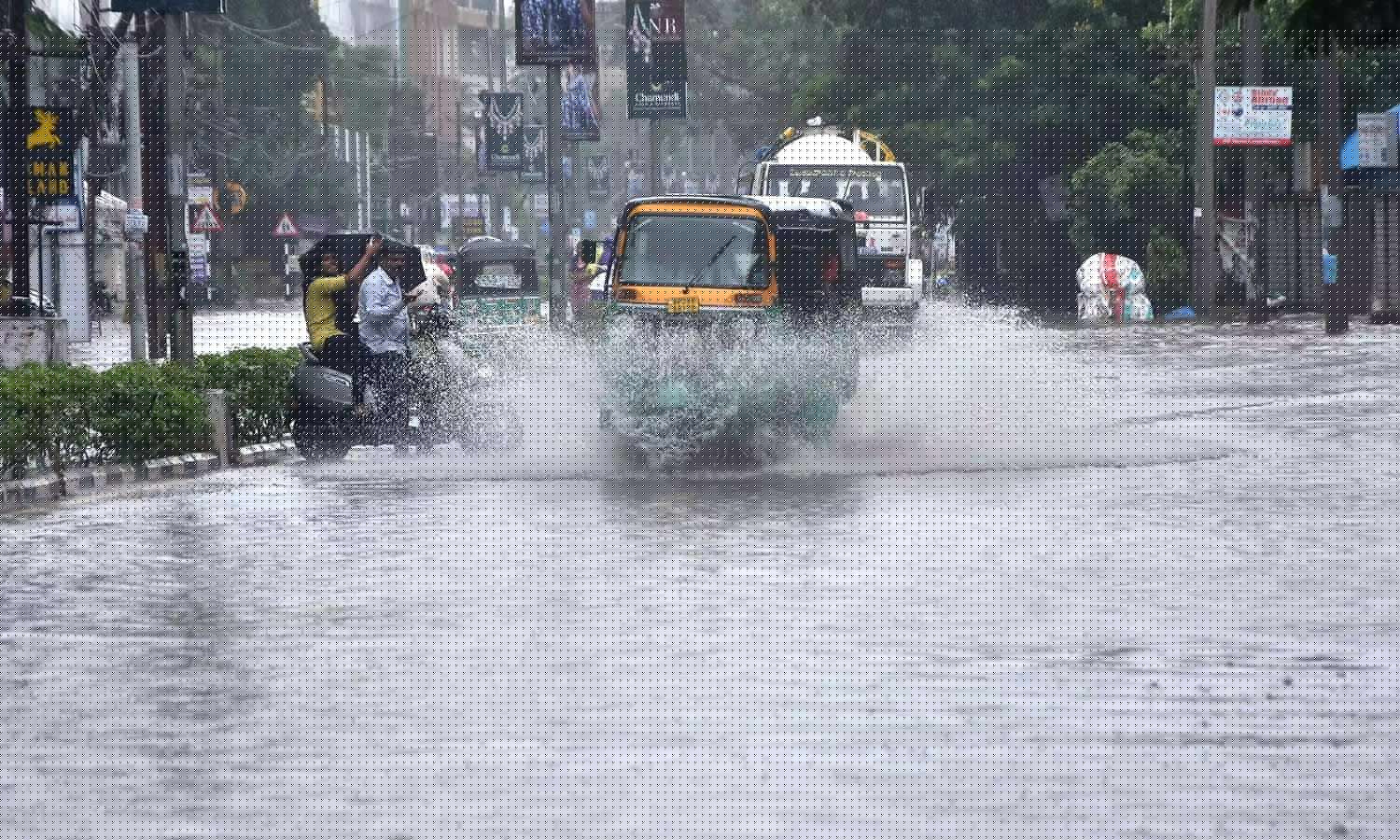 Telangana to receive heavy rains today, orange alert issued to some parts