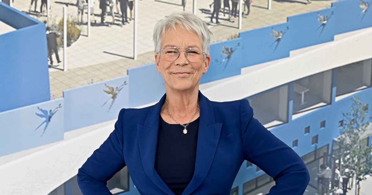 Jamie Lee Curtis Clarifies 'New Girl' Comments After 'Awful' Filming Experience