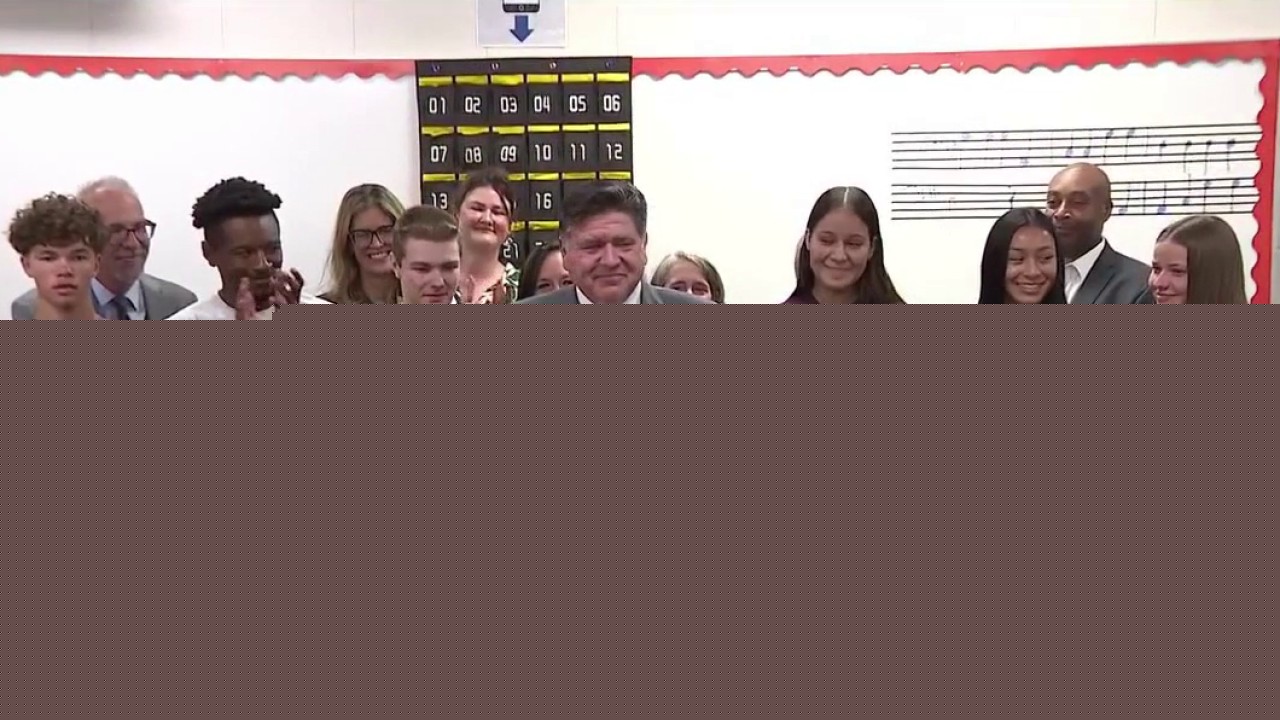 Gov. Pritzker signs bill banning cell phones in Illinois public schools