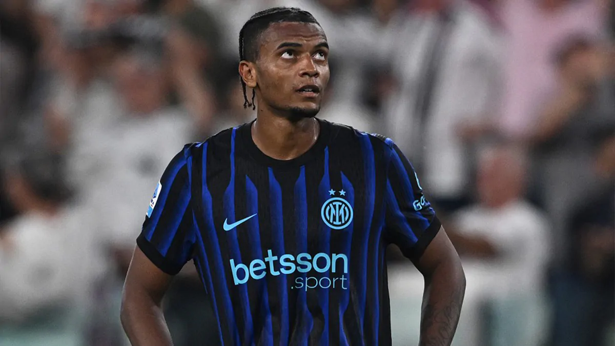 Akanji torna in anticipo ad Appiano Gentile: il programma tra le amichevoli e la prima di campionato