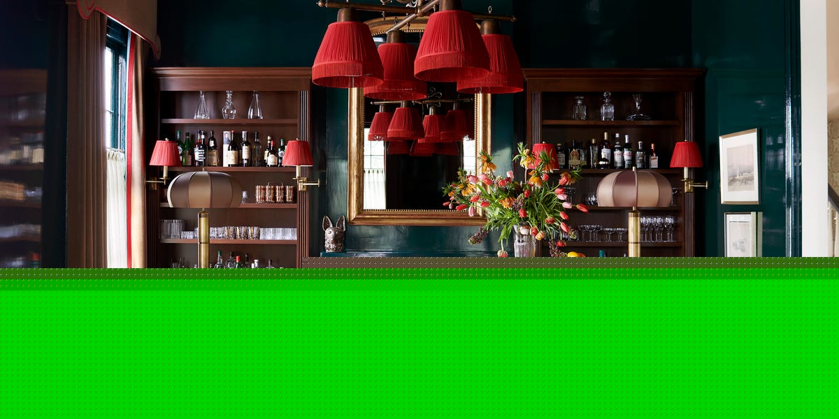 14 Designer-Approved Dark Green Paint Colors for Your Home