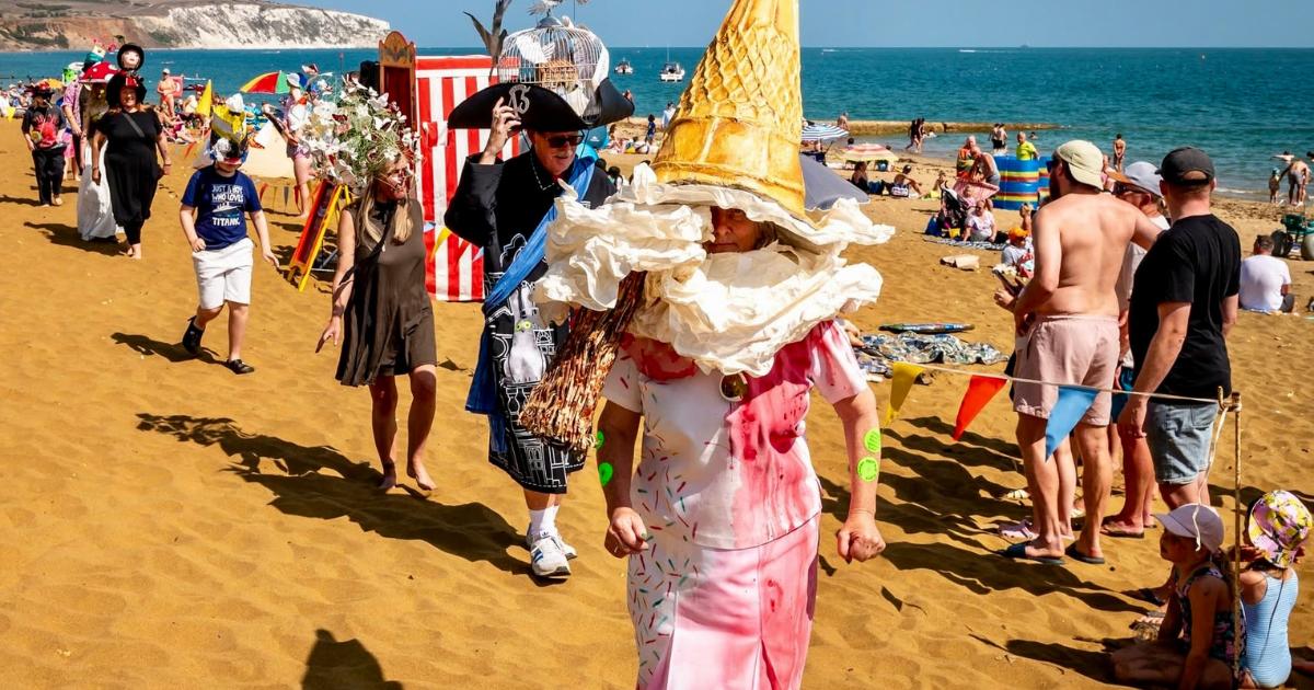 Hat parade returns to Sandown in day of regatta activities today