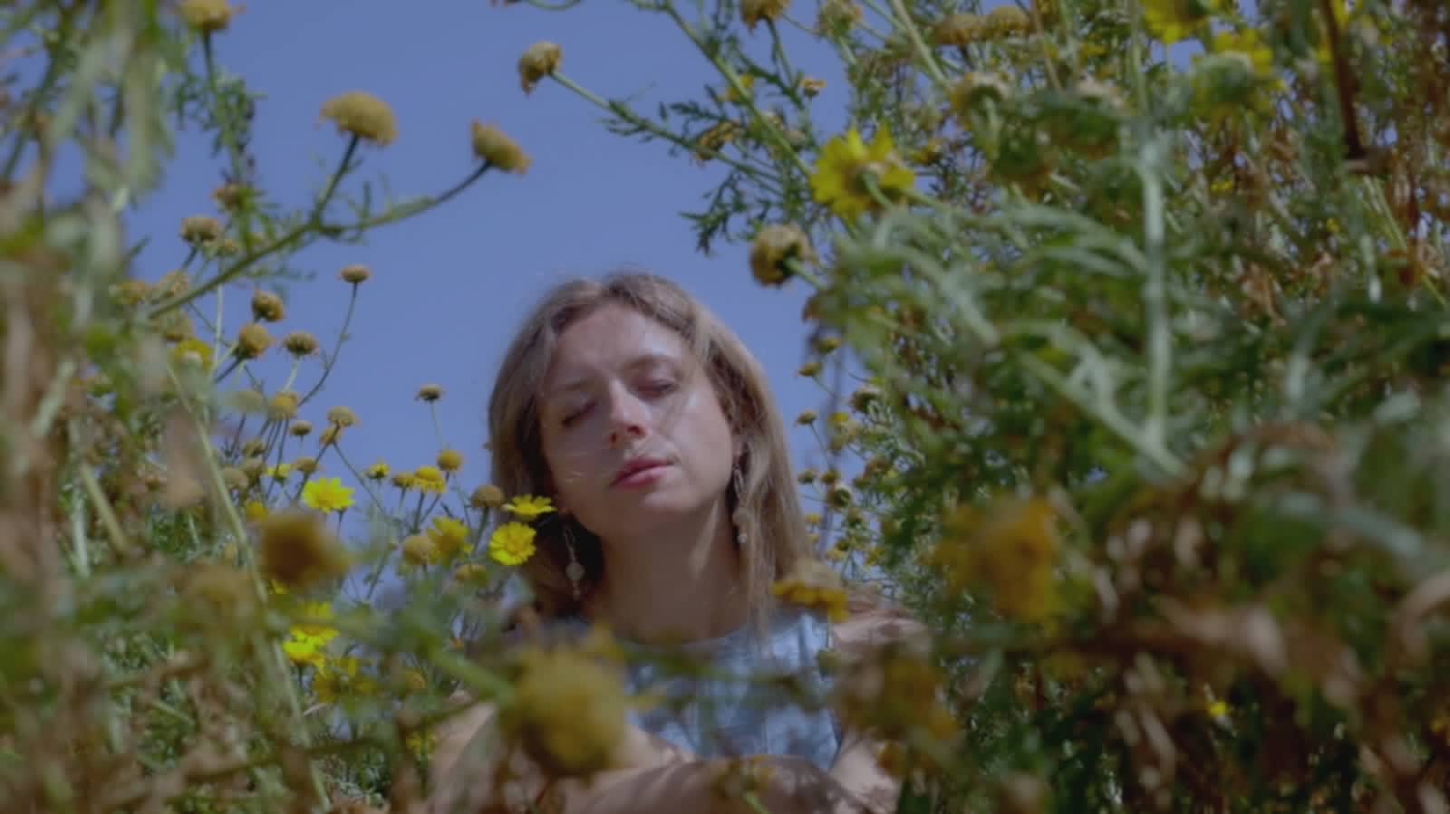 Claire Cordina announces second EP ‘Sunflowers’