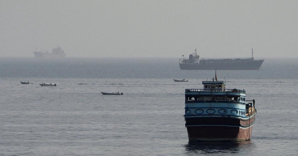Iran, Oman signal Hormuz deal