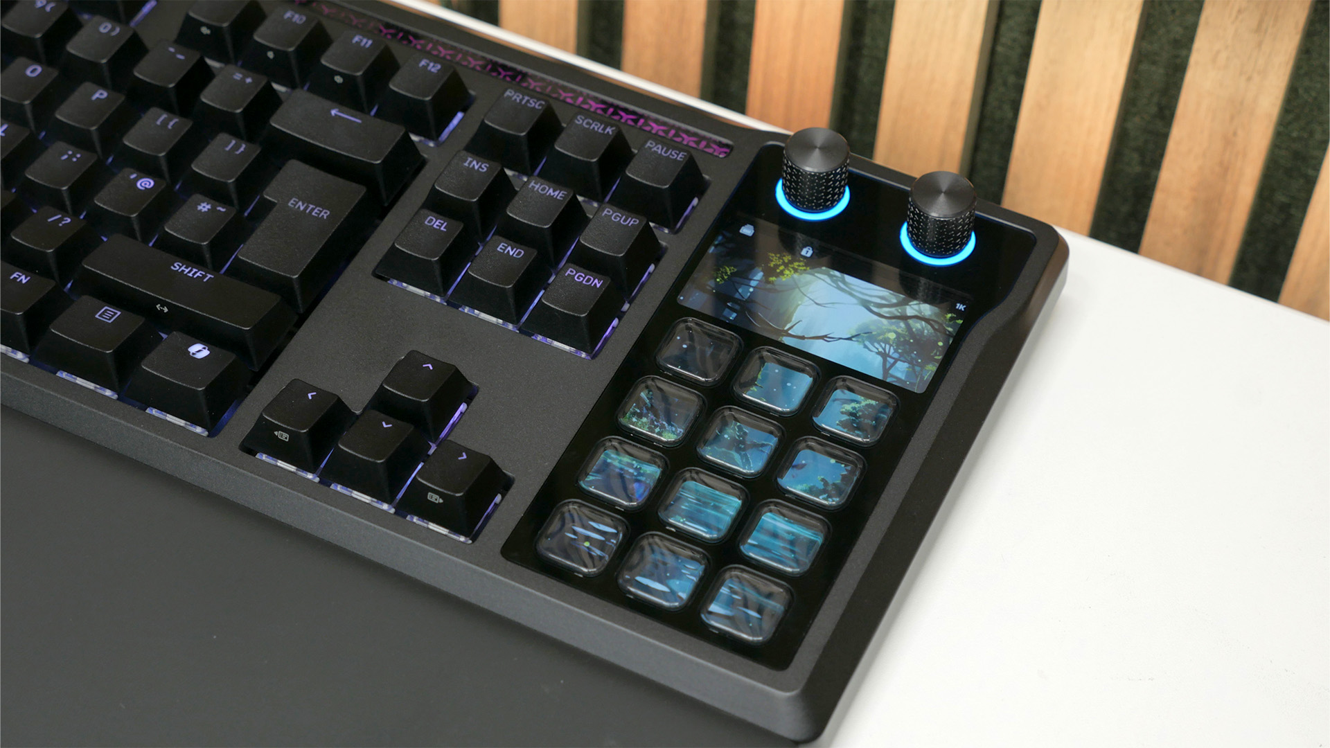 Corsair Galleon 100 SD review - a gaming keyboard and stream deck in one