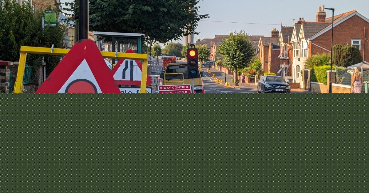 Road closures and ferry disruption - LIVE Isle of Wight travel updates