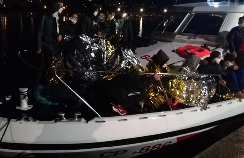 Naufragio nel Canale di Sicilia: 7 morti in mare e 2 deceduti a bordo della Humanity 1