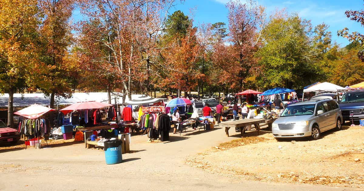 The Enormous Flea Market In Georgia Where Bargain Hunters Never Leave Empty-Handed