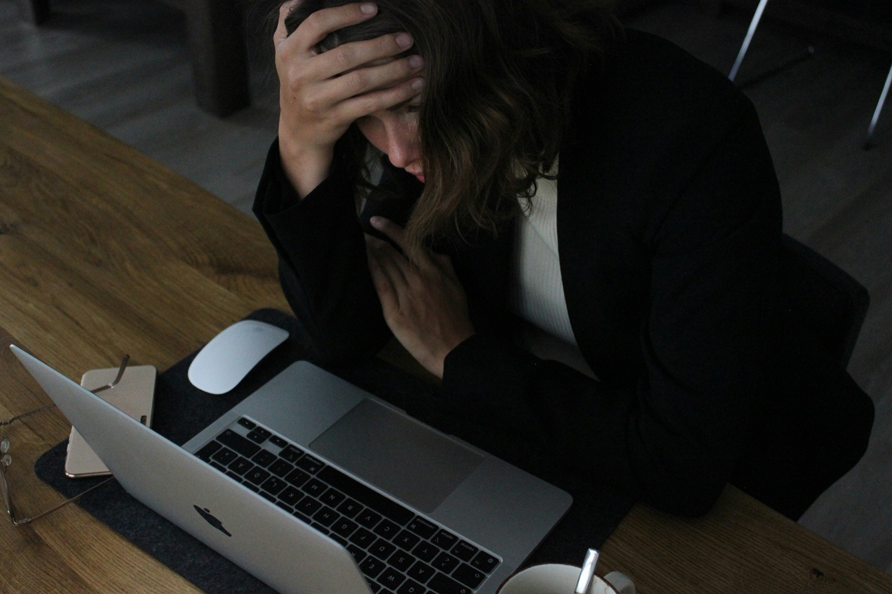 10 simple habits that make the workplace less stressful