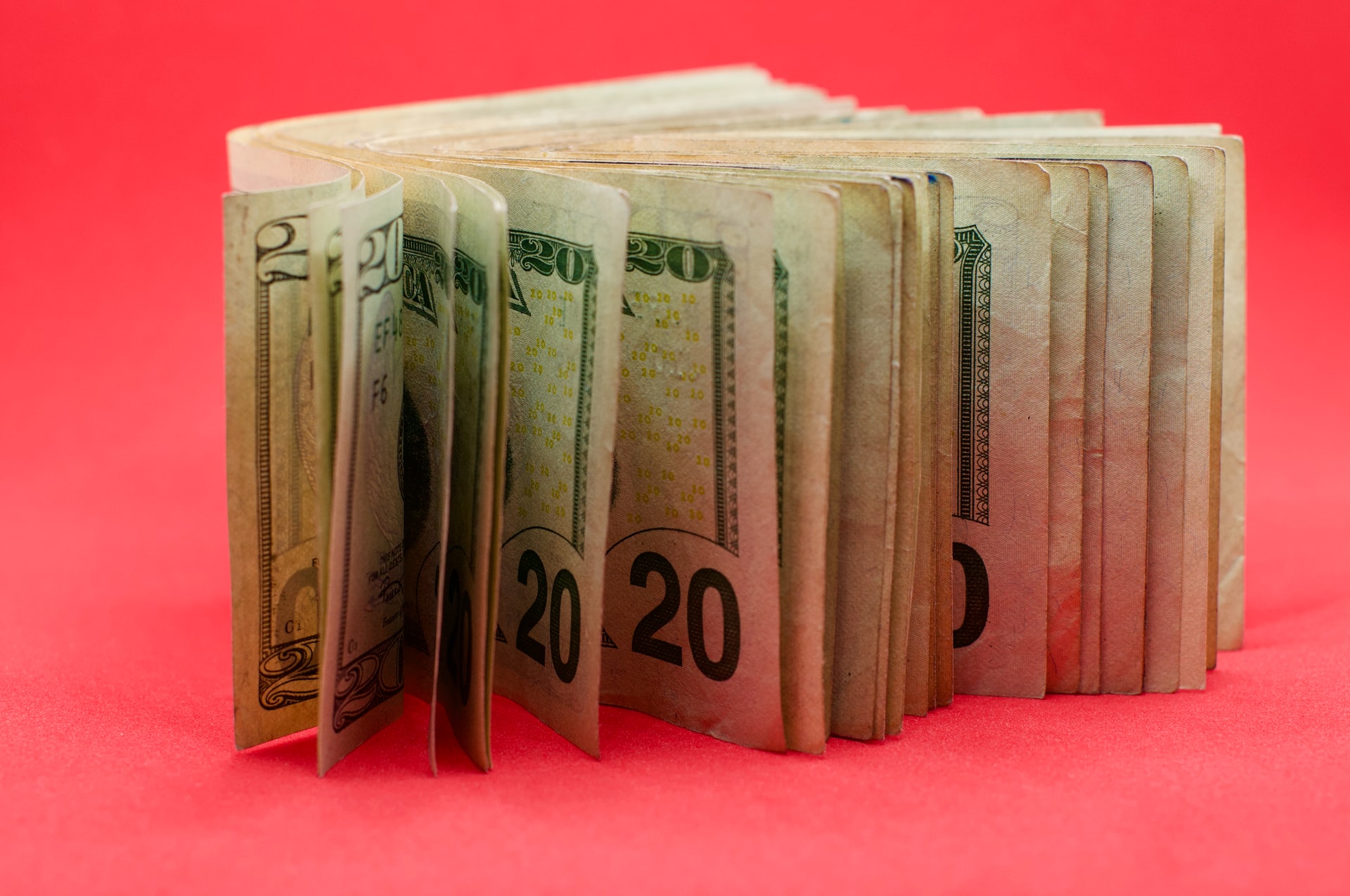 Is American Tower (AMT) the Best Bet for Growth in REIT Dividend Stocks?