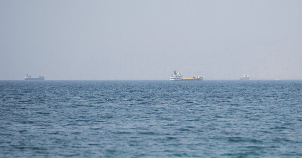 Iran Issues List of Demands, Complicating Efforts to Reopen Strait