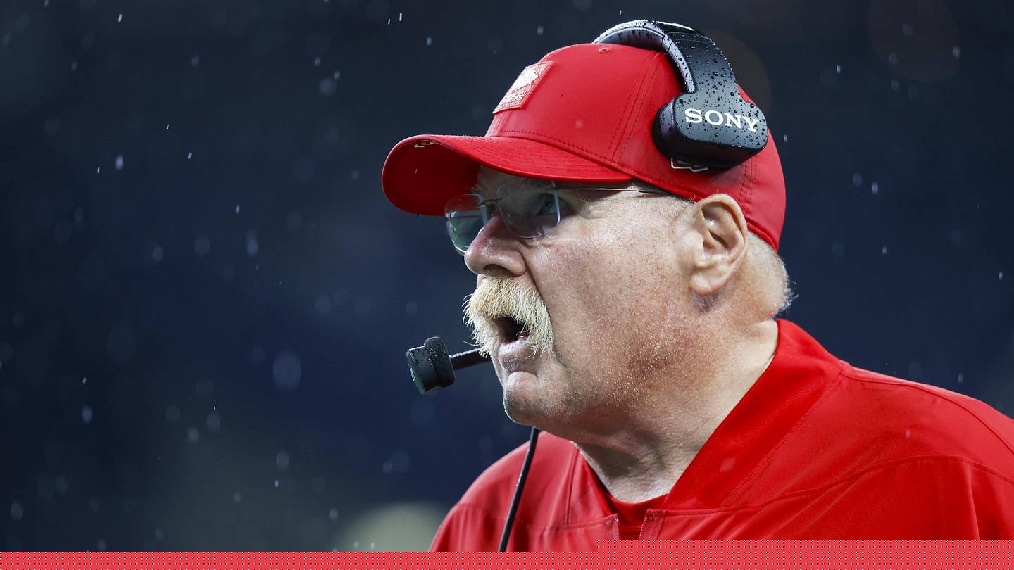 Chiefs' Failed Josh Uche Trade Stings Even More with His 2025 Play