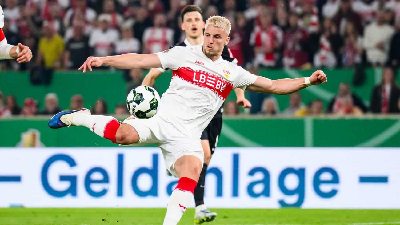 Fußball-Bundesliga: Auch bei Pejcinovic-Kauf: Demirovic will beim VfB bleiben