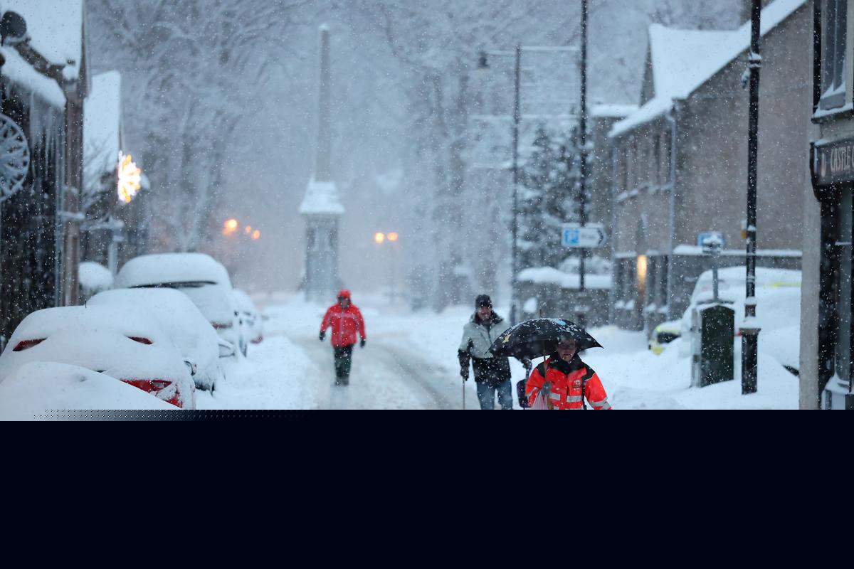 Upstate New York Nearly Buried Under 10 Feet Of Snow