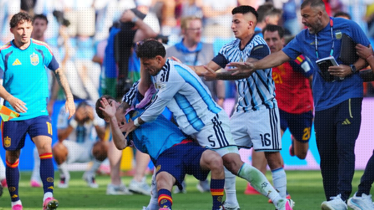 FIFA abre expediente disciplinario a jugadores de Argentina tras los incidentes en la final del Mundial 2026