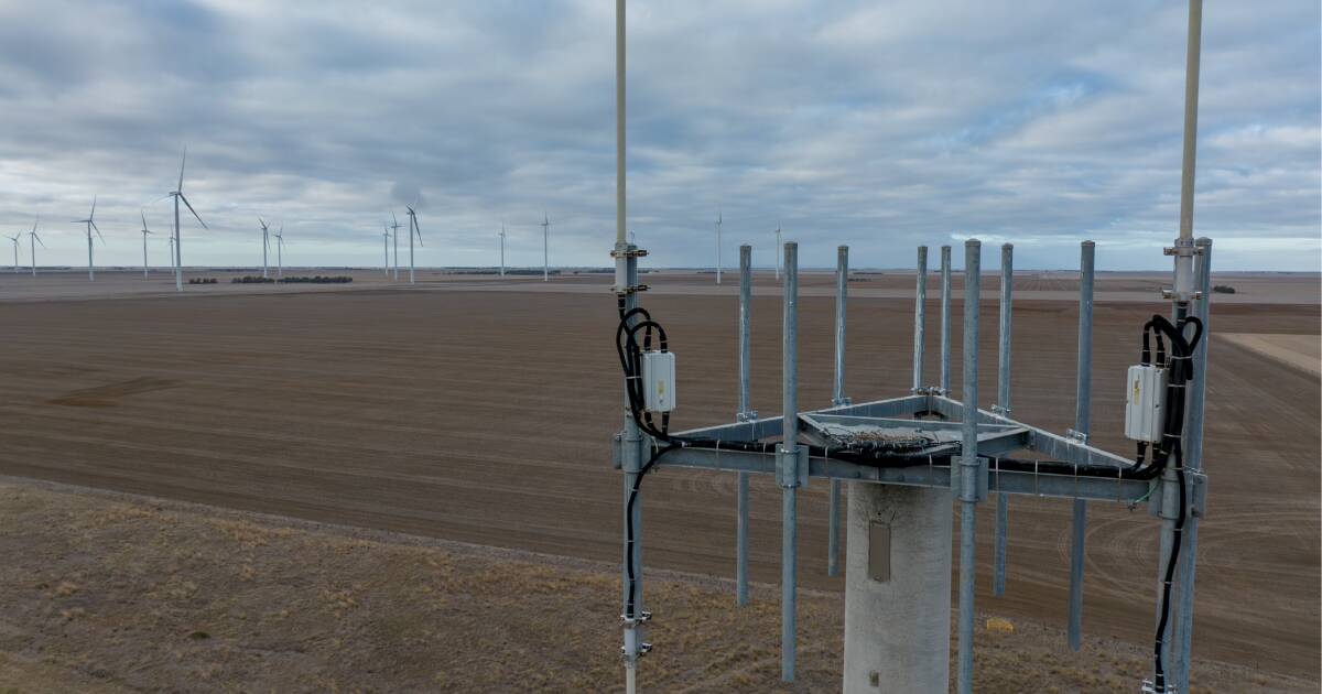 Farmers with two SIM cards for one town: ACCC opens network sharing probe