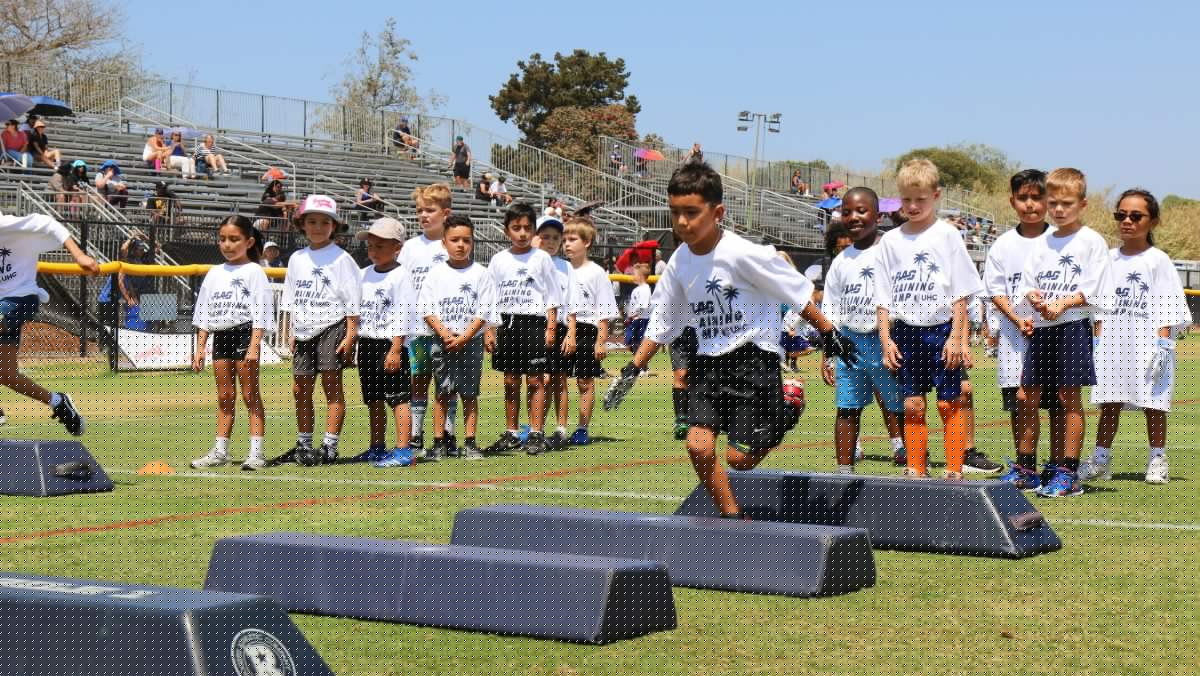 La tradición de los Dallas Cowboys en Oxnard también incluye a los niños